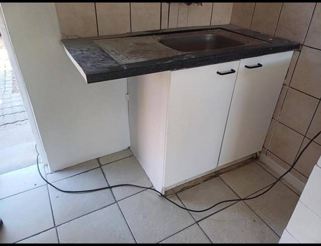 2 BEDROOM PROPERTY TO RENT IN FAIRBRIDGE HEIGHTS